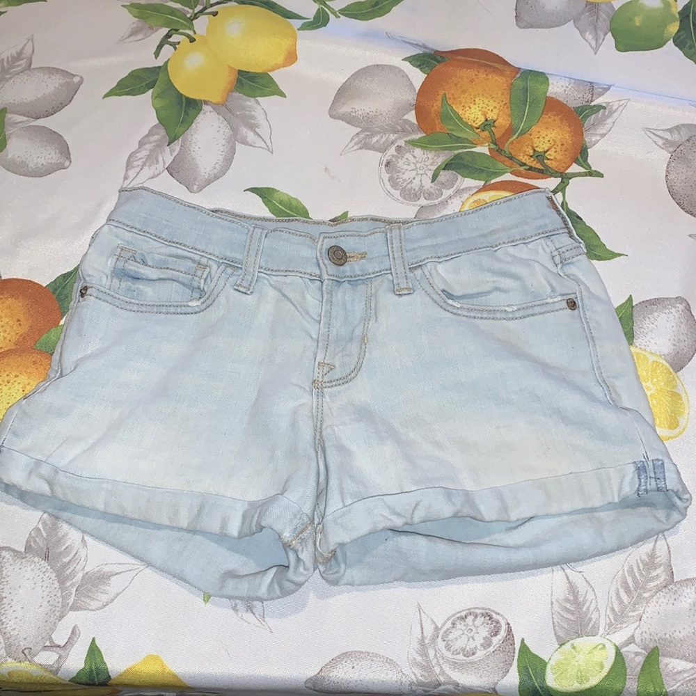 Old Navy Light Wash Women’s Cuffed 5 Pocket Jean Shorts sz 0 EUC